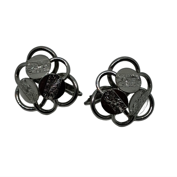 Vintage 1959 Sarah Coventry "Young and Gay" Floral Cluster Clip-On Earrings - Picture 3 of 6